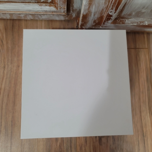 NEW VERSACE Gift Box - Picture 6 of 11